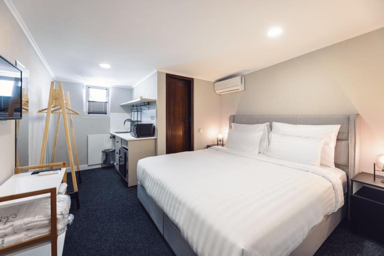 Salve Hotel Тбилиси Екстериор снимка