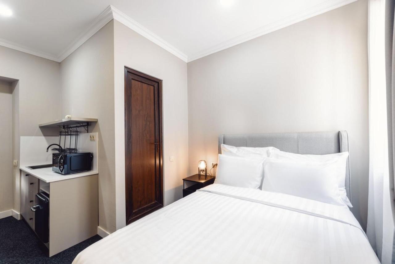 Salve Hotel Тбилиси Екстериор снимка