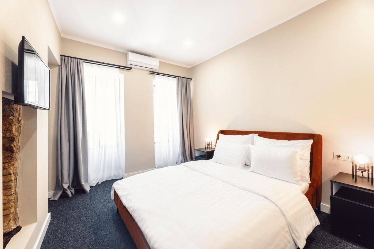 Salve Hotel Тбилиси Екстериор снимка